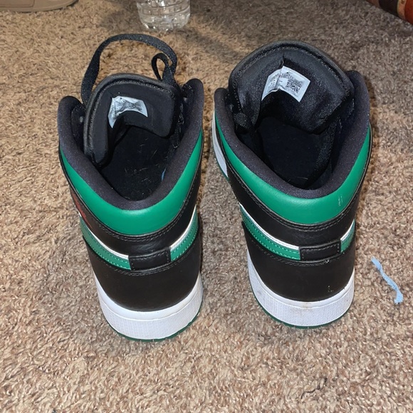 Jordan’s - Picture 4 of 4